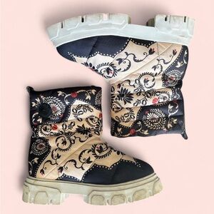 FARM Rio Black and Cream Winter Boots